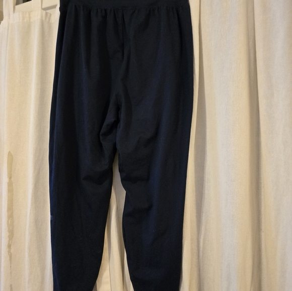 Women's All In Motion navy pleated leggings, size small, great condition. - Picture 3 of 4
